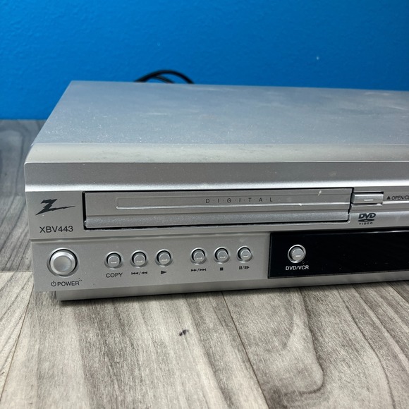 Zenith XBV443 DVD Player / Video Cassette Recorder VCR Combo No Remote TESTED - Picture 4 of 9